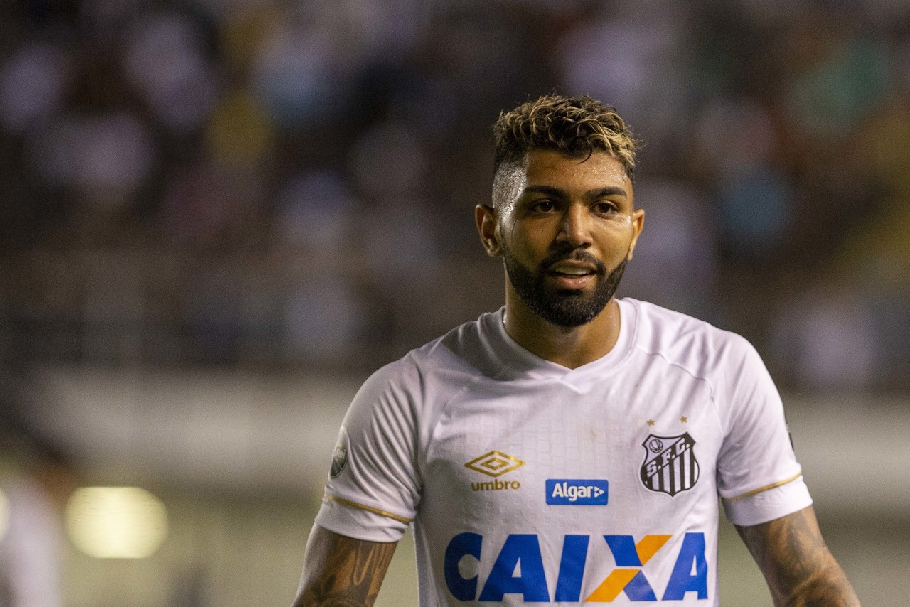 创意满分！拜仁发布战亚特兰大像素风海报，凯恩、斯卡马卡主角