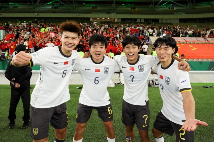 半场-热刺1-0马竞 卢克曼进球被吹穆阿尼头槌破僵维卡里奥献神扑