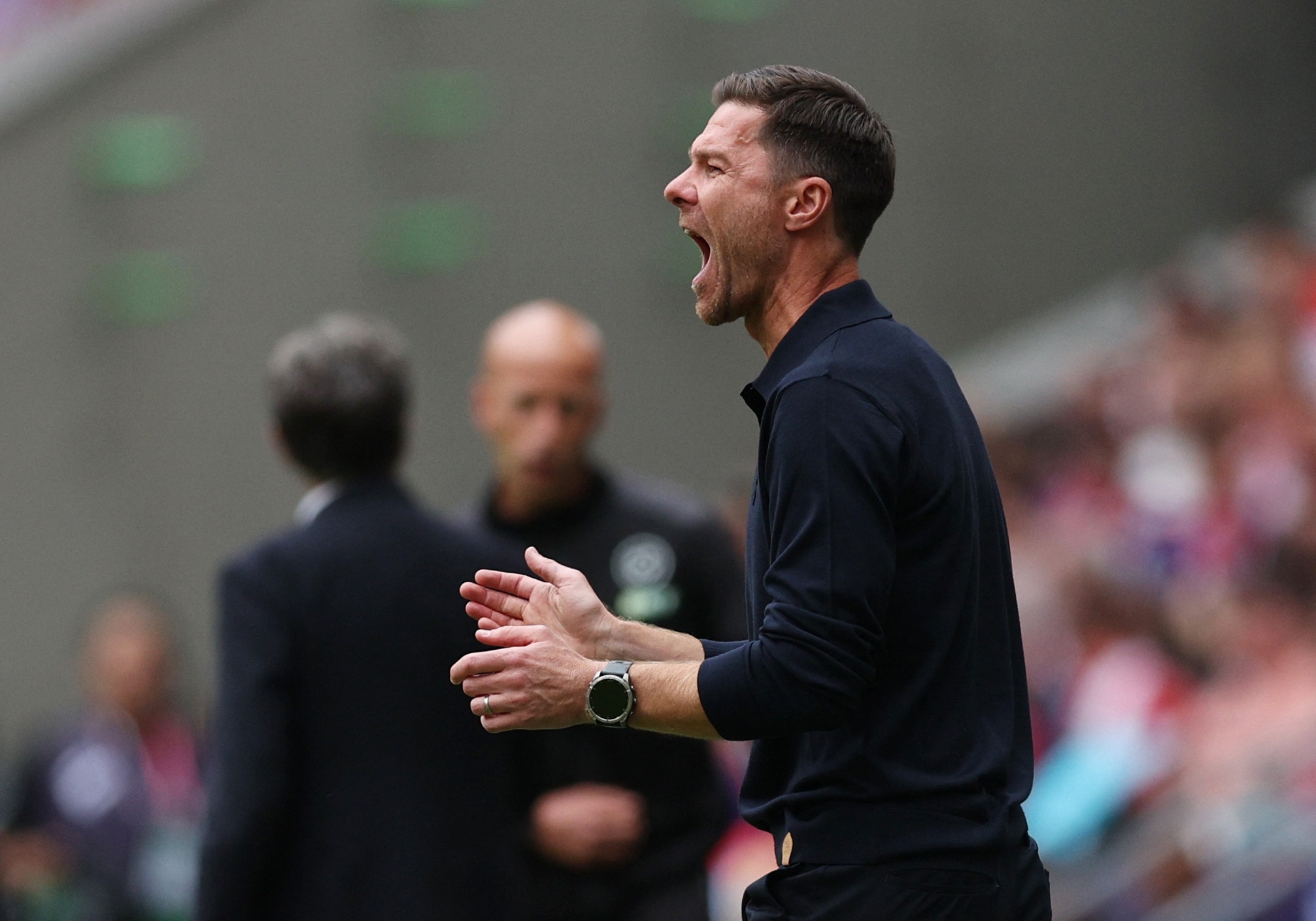 创意满分！拜仁发布战亚特兰大像素风海报，凯恩、斯卡马卡主角