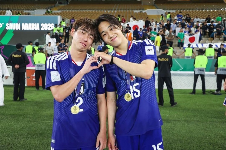 记者：库尔图瓦将在明天接受检查，能否出战马德里德比存疑