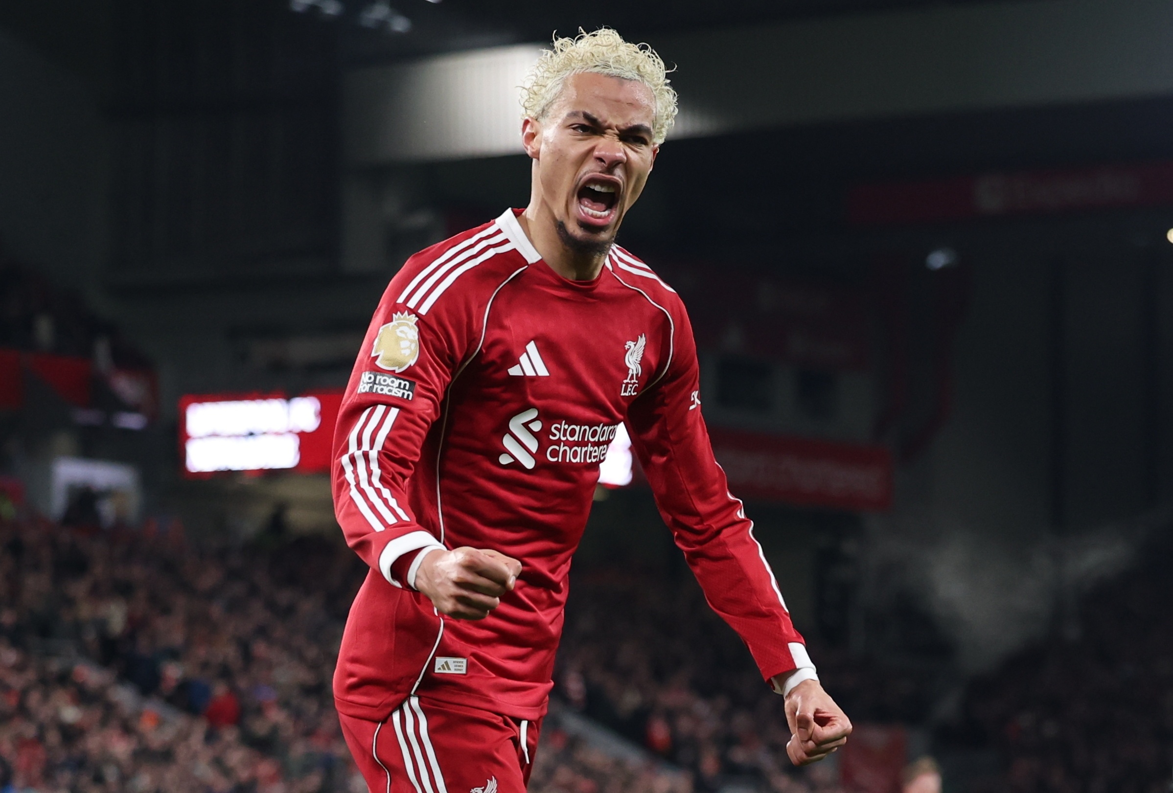 释放压力！萨拉赫精彩兜射世界波破死角，维尔茨助攻